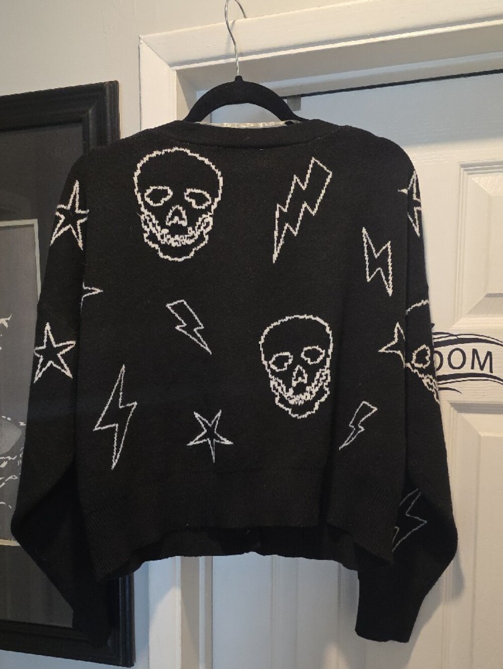 No Boundaries Black Cardigan with White Skull & Star Knit - Picture 4 of 5